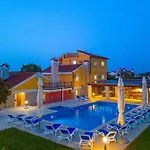 Vila Suzanne Banjole