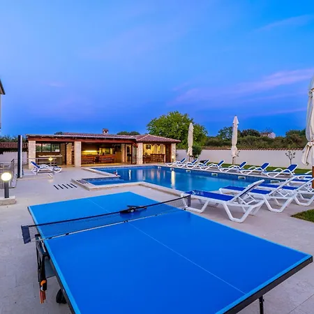 Suzanne Vila Banjole