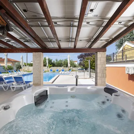 Suzanne 반졸레