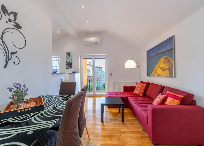 Suzanne Villa Banjole